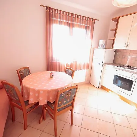 Skelin Apartment