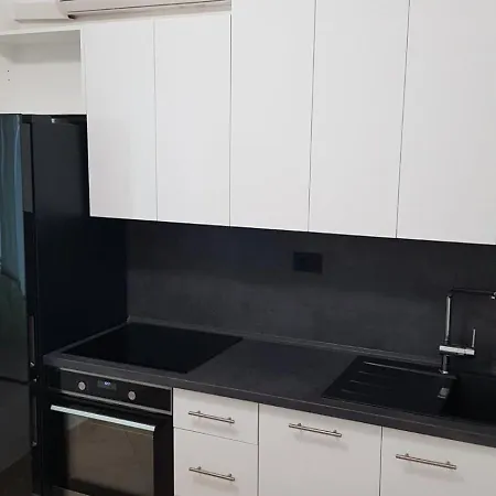 Skelin Apartment *