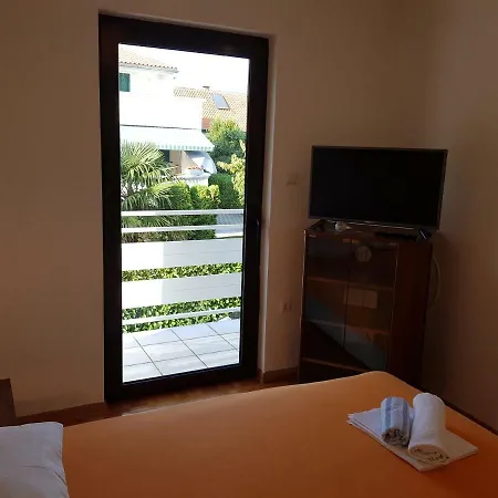 Skelin Apartment *